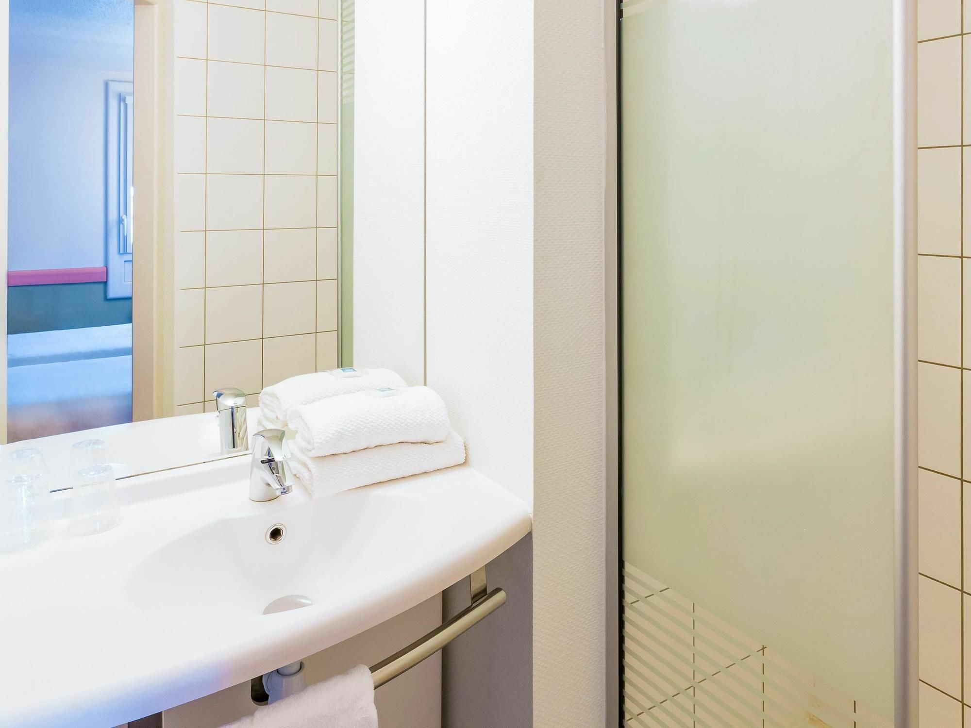 Ibis Budget Beziers Est Mediterranee A9 / A75 Экстерьер фото